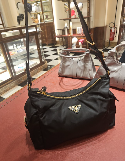 代購💕Prada Explore 大號 Re-Nylon 及皮革手袋