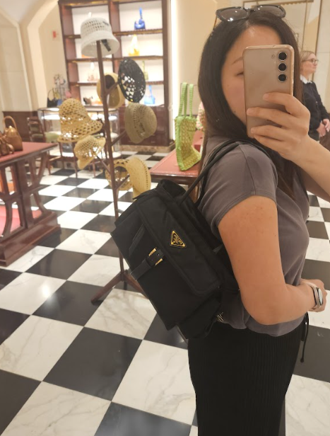 代購💕Prada Explore 中號納帕皮革手提袋